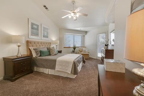 1526 E Mesa Ct, Visalia, CA 93292 photo 12