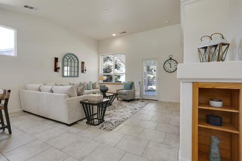 1526 E Mesa Ct, Visalia, CA 93292 photo 5