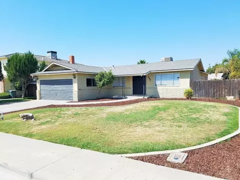 590 Wood Ln, Lemoore, CA 93245 photo 3
