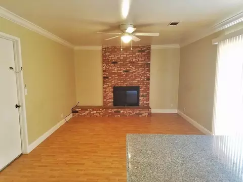 590 Wood Ln, Lemoore, CA 93245 photo 12