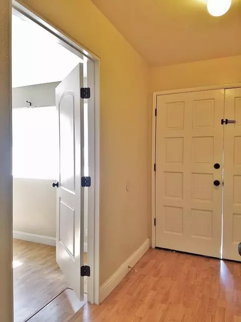 590 Wood Ln, Lemoore, CA 93245 photo 5