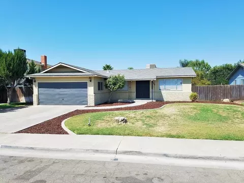 590 Wood Ln, Lemoore, CA 93245 photo 1