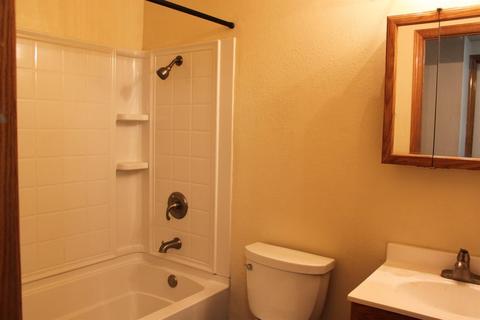 2815 E Vine Ave, Visalia, CA 93292 photo 10