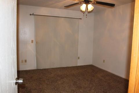 2815 E Vine Ave, Visalia, CA 93292 photo 12