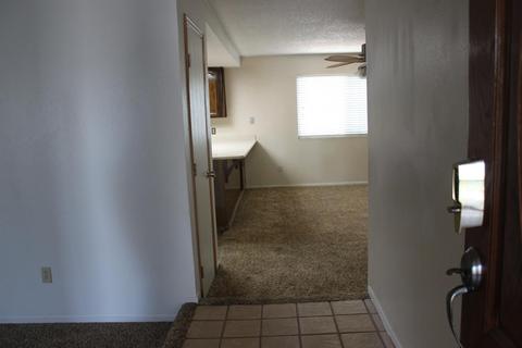 2815 E Vine Ave, Visalia, CA 93292 photo 4