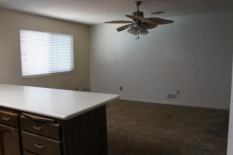 2815 E Vine Ave, Visalia, CA 93292 photo 5