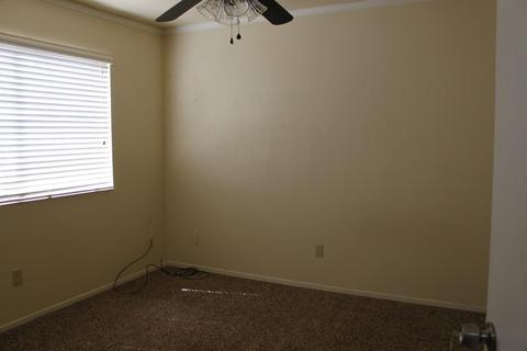 2815 E Vine Ave, Visalia, CA 93292 photo 11