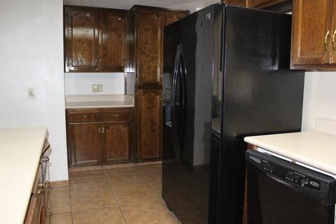 2815 E Vine Ave, Visalia, CA 93292 photo 7