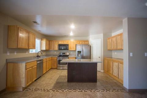 2632 E Paseo Ave, Visalia, CA 93292 photo 11