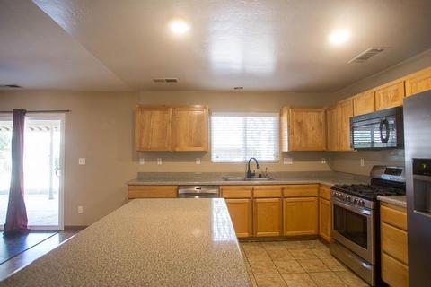2632 E Paseo Ave, Visalia, CA 93292 photo 13