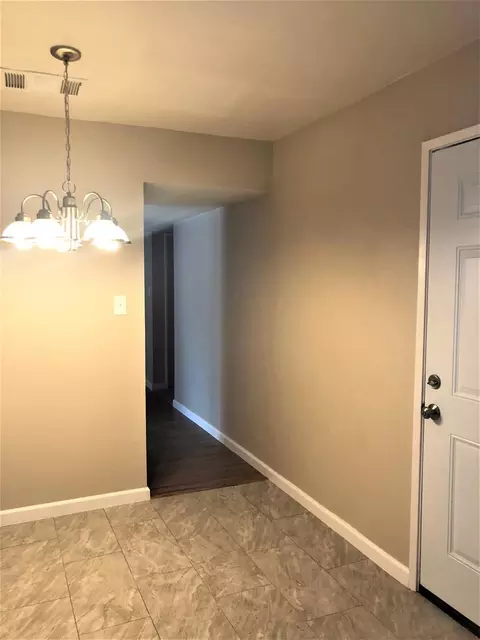 272 E D St, Lemoore, CA 93245 photo 7