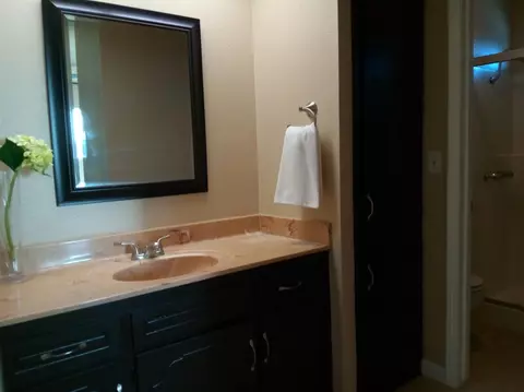 1900 E Harold Ave, Visalia, CA 93292 photo 8