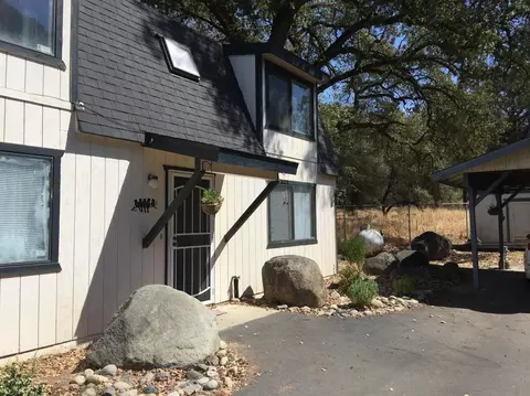 43383 S Fork Dr, Three Rivers, CA 93271 photo 2