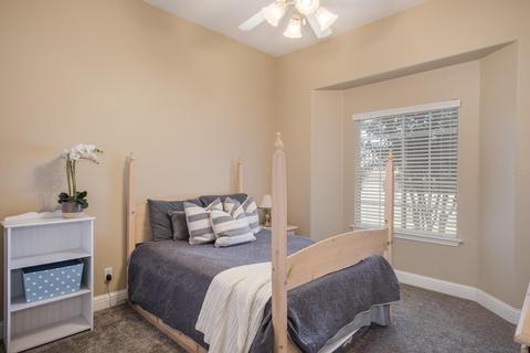 296 W Warwick Ave, Clovis, CA 93619 photo 10