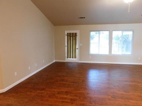 3903 E Center Ave, Visalia, CA 93292 photo 9