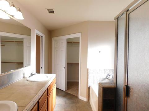 3903 E Center Ave, Visalia, CA 93292 photo 34