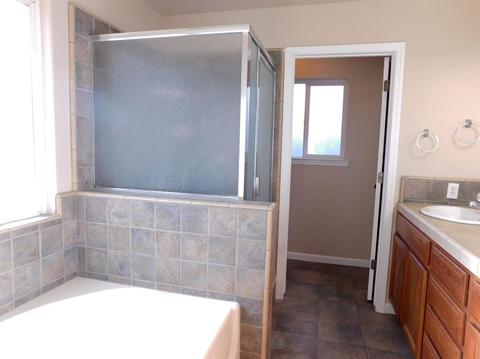 3903 E Center Ave, Visalia, CA 93292 photo 32