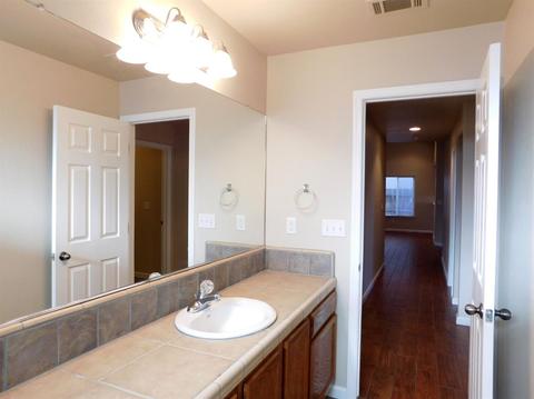 3903 E Center Ave, Visalia, CA 93292 photo 30