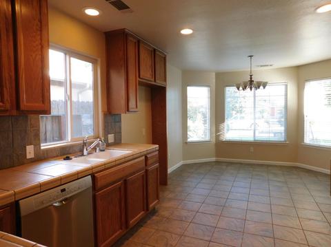 3903 E Center Ave, Visalia, CA 93292 photo 15