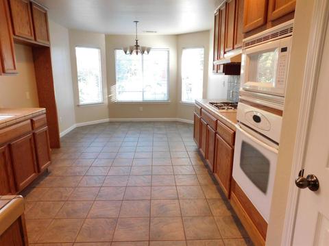 3903 E Center Ave, Visalia, CA 93292 photo 14