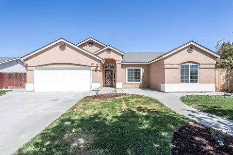 1606 Persimmon St, Lemoore, CA 93245 photo 1