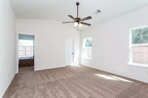 1606 Persimmon St, Lemoore, CA 93245 photo 16