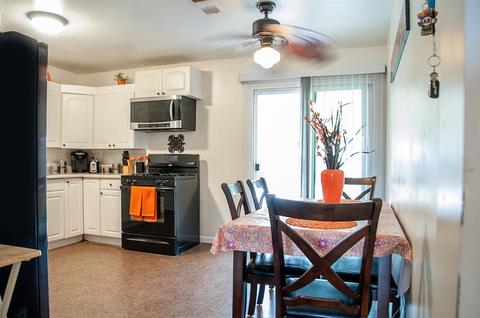 1563 E Sequoia Ave, Tulare, CA 93274 photo 8