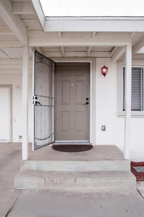 1563 E Sequoia Ave, Tulare, CA 93274 photo 4