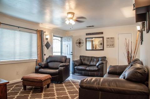 1563 E Sequoia Ave, Tulare, CA 93274 photo 7