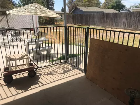 1735 E Academy, Tulare, CA 93274 photo 2