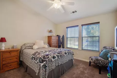 1587 Orange St, Lemoore, CA 93245 photo 28