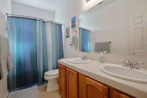 1587 Orange St, Lemoore, CA 93245 photo 27