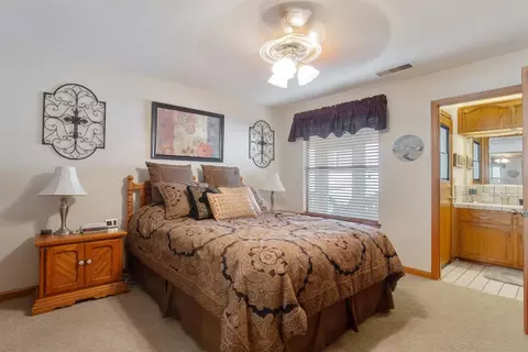 115 E La Vida Ave, Visalia, CA 93277 photo 43