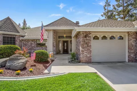 115 E La Vida Ave, Visalia, CA 93277 photo 6