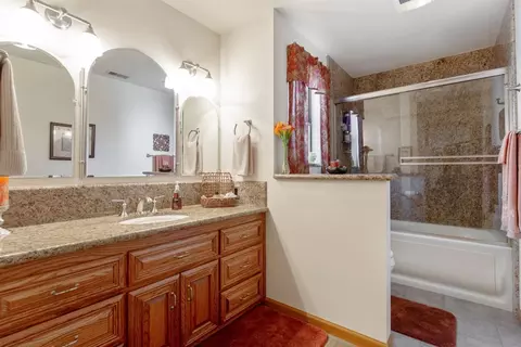 115 E La Vida Ave, Visalia, CA 93277 photo 37