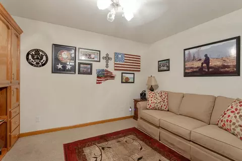 115 E La Vida Ave, Visalia, CA 93277 photo 35