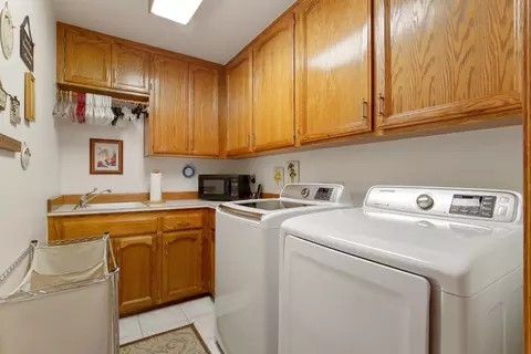 115 E La Vida Ave, Visalia, CA 93277 photo 23