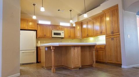 1238 E Copper Ct, Visalia, CA 93292 photo 13