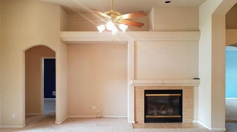 1238 E Copper Ct, Visalia, CA 93292 photo 6
