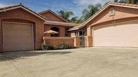 1238 E Copper Ct, Visalia, CA 93292 photo 1