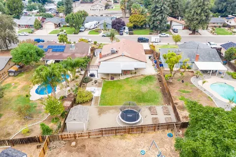 1101 E Howard Ct, Visalia, CA 93292 photo 28