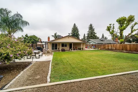 1101 E Howard Ct, Visalia, CA 93292 photo 20