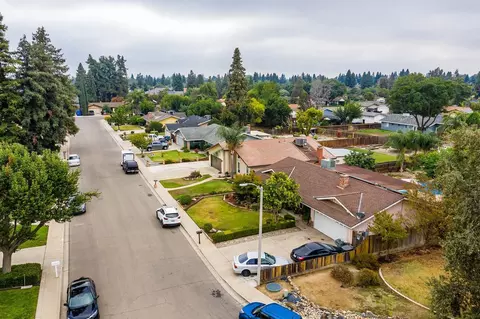 1101 E Howard Ct, Visalia, CA 93292 photo 32