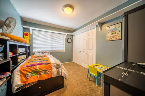1101 E Howard Ct, Visalia, CA 93292 photo 17