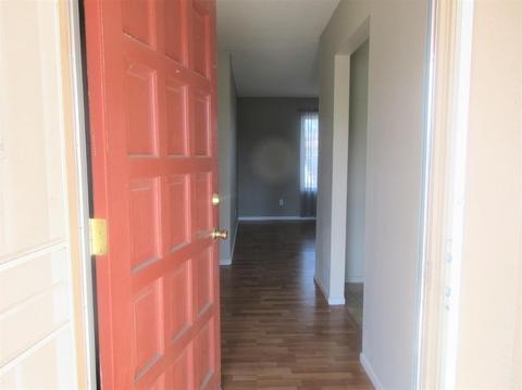 418 W Deodar Ln, Lemoore, CA 93245 photo 2