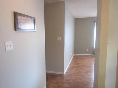 418 W Deodar Ln, Lemoore, CA 93245 photo 5