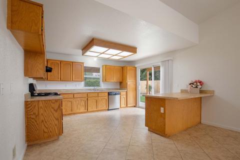 631 Birdsong Ct, Exeter, CA 93221 photo 9