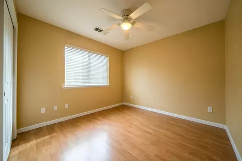 970 Yosemite Dr, Lemoore, CA 93245 photo 14