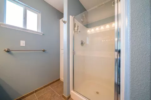 970 Yosemite Dr, Lemoore, CA 93245 photo 20
