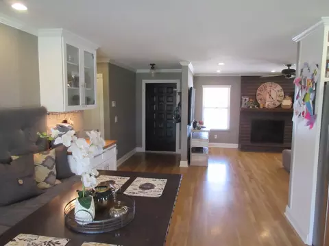 1348 E Chapman Ave, Tulare, CA 93274 photo 7